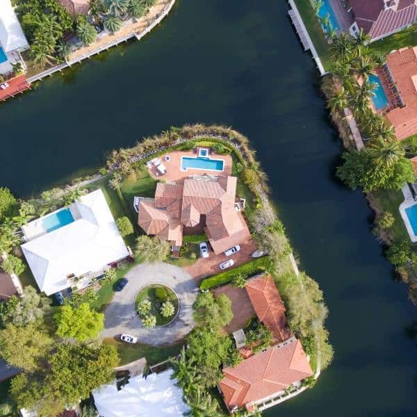 Luftaufnahme Haus mit Pool in Florida