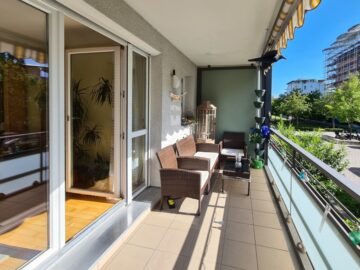 Ideale 4-Zimmer-Wohnung - grüne Parklage & beste Anbindung - Balkon (überdacht, geräumig und sonnig)