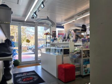 Große Ladeneinheit inkl. Lagerräumen in Baldham - Laden innen