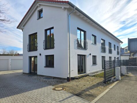 Neubau-Doppelhaus bezugsfertig: Raumwunder inkl. Wärmepumpe – Nähe S-Bahn S1/S8 Schwaigerloh, 85445 Oberding, Doppelhaushälfte