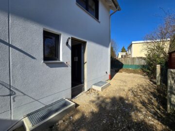 Neubau-Reiheneckhaus mit Einzelgarage in Perlach Nähe Trudering - Provisionsfrei (Haus 3) - Hauseingang