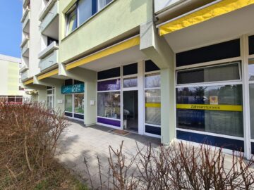 Schicker Laden / Physio / praktisches Büro mit Schaufenster in Unterhaching zu vermieten - Ladenzeile mit mehreren Geschäften